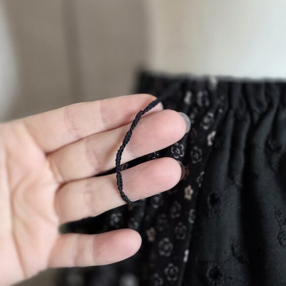 VTG Black & White Floral Patchwork Prairie Maxi Skirt, Velvet Panels & Lace Trim - Picture 4 of 5